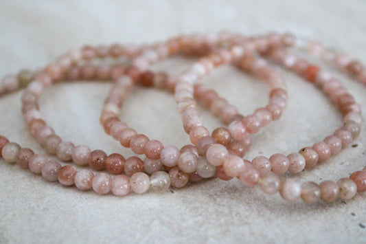 Maansteen Kogel Armband 4mm Perzik