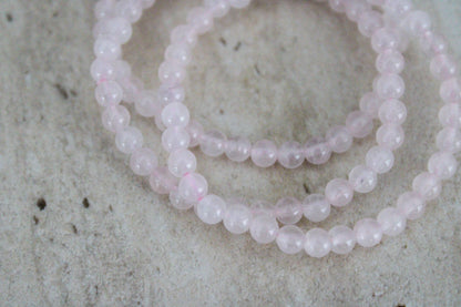 Rozenkwarts Kogel Armband 4mm