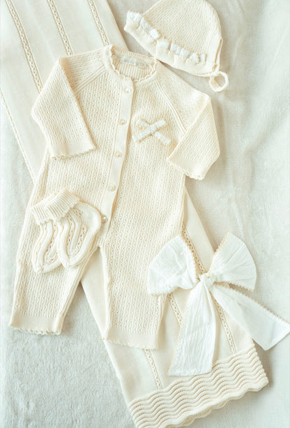 PRE-ORDER Newborn Set met Strik Crème | 7-delige Crème Babyset