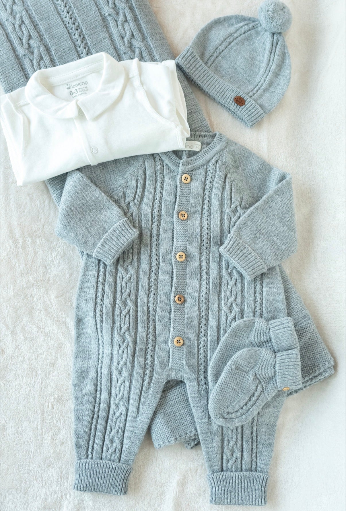 Newborn Set Grijs / 9-delige Complete Baby uitzet