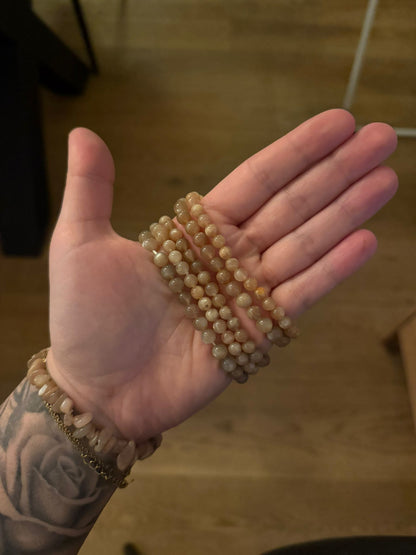 Maansteen Kogel Armband 6mm Perzik